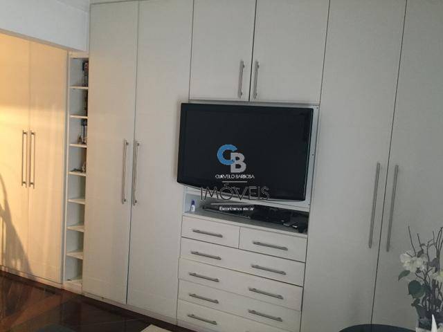 Apartamento à venda com 3 quartos, 200m² - Foto 10