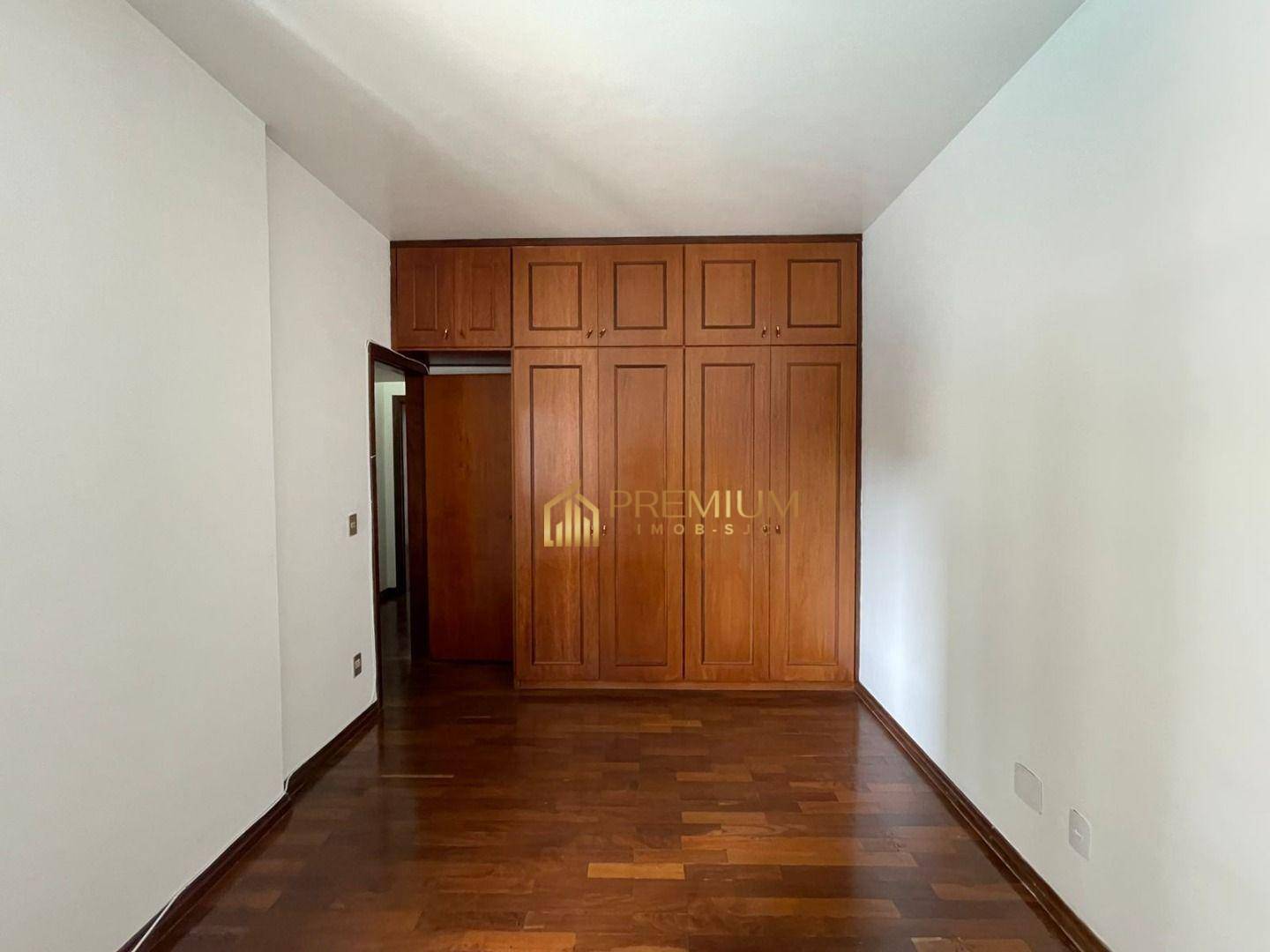 Apartamento à venda com 3 quartos, 215m² - Foto 12