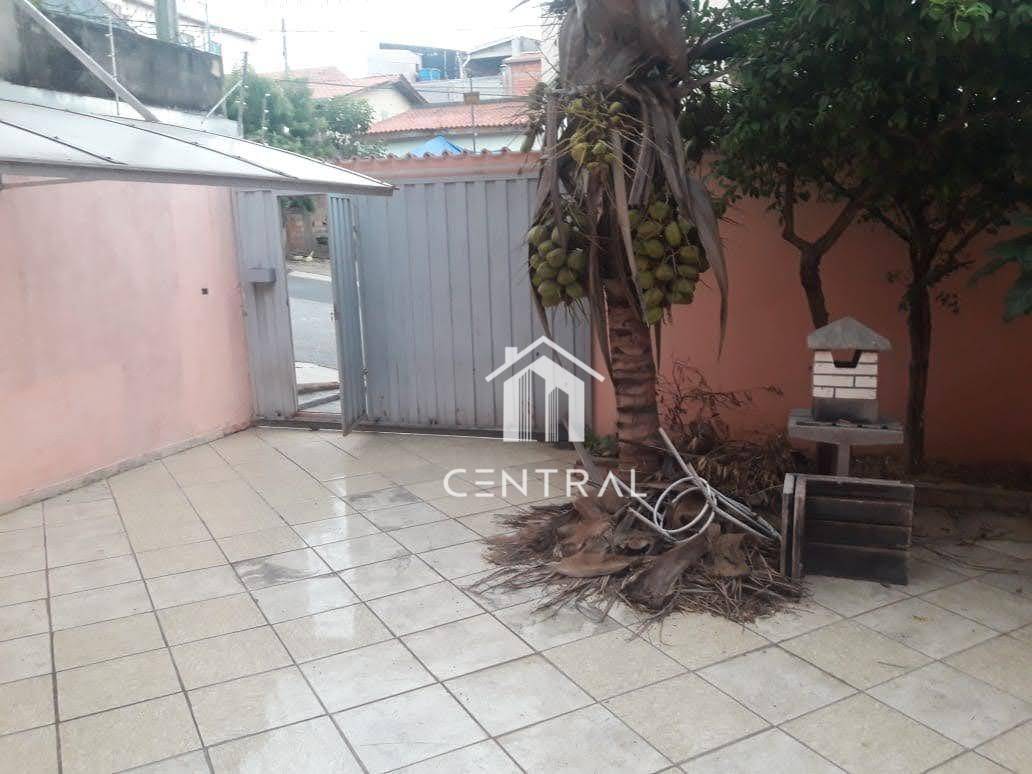 Sobrado à venda com 3 quartos, 150m² - Foto 4