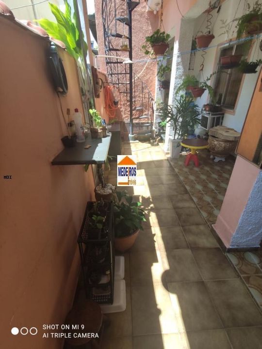 Casa à venda com 4 quartos, 200m² - Foto 10