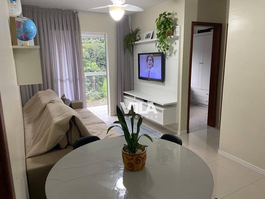 Apartamento à venda com 2 quartos, 64m² - Foto 2