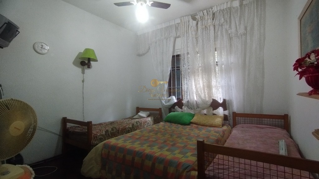 Casa à venda com 3 quartos, 2524m² - Foto 5