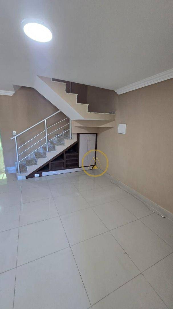 Casa à venda com 4 quartos, 170m² - Foto 15