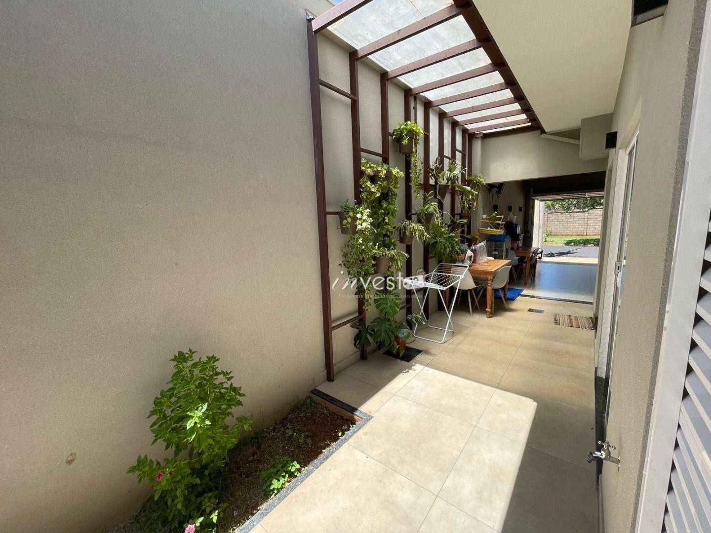 Casa à venda com 3 quartos, 200m² - Foto 3