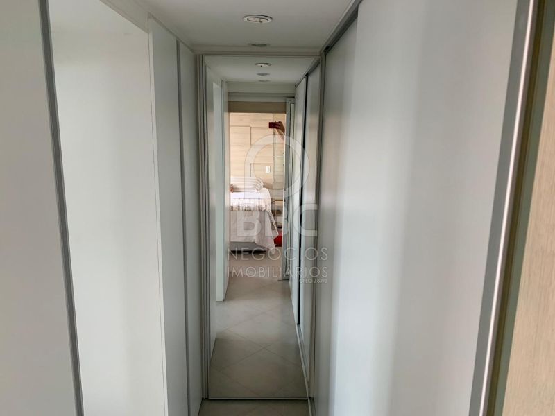 Apartamento à venda com 3 quartos, 180m² - Foto 31