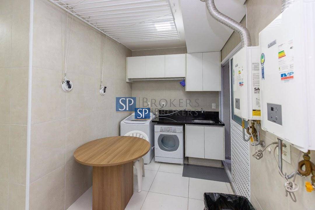 Apartamento à venda com 4 quartos, 238m² - Foto 18