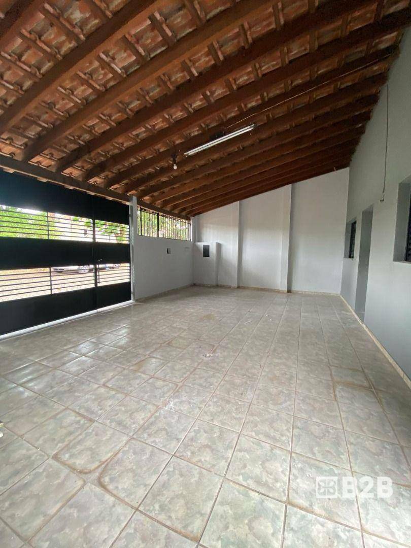 Casa à venda com 3 quartos, 165m² - Foto 2