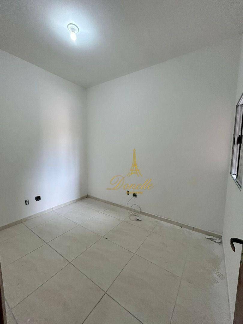 Casa à venda com 2 quartos, 50m² - Foto 10