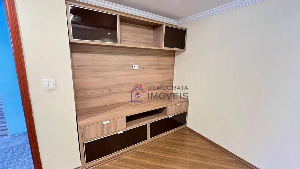 Sobrado à venda com 3 quartos, 181m² - Foto 3