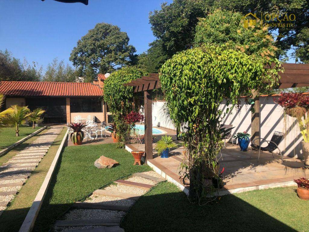 Casa de Condomínio à venda com 3 quartos, 400m² - Foto 1