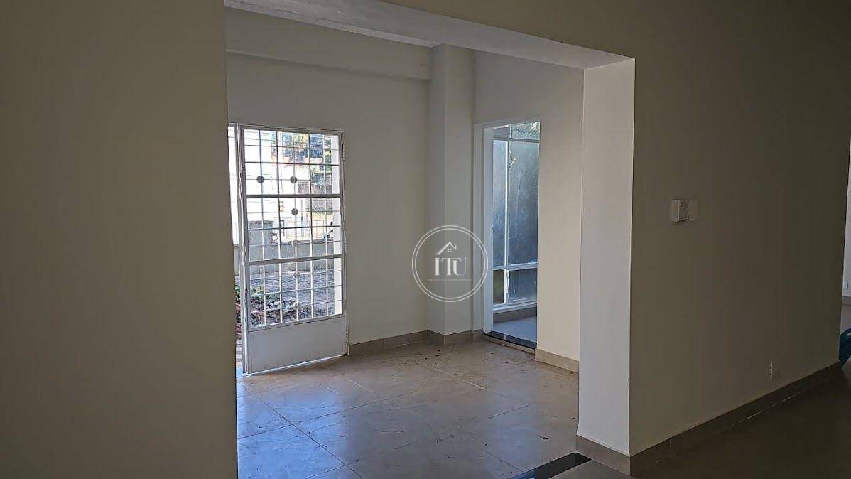 Casa para alugar com 3 quartos, 447m² - Foto 28