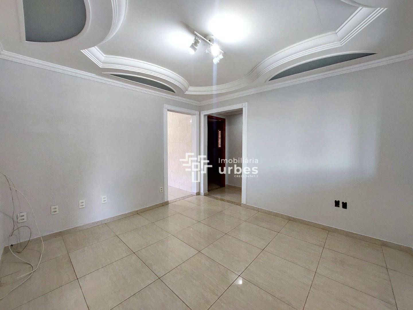 Casa para alugar com 3 quartos, 132m² - Foto 2