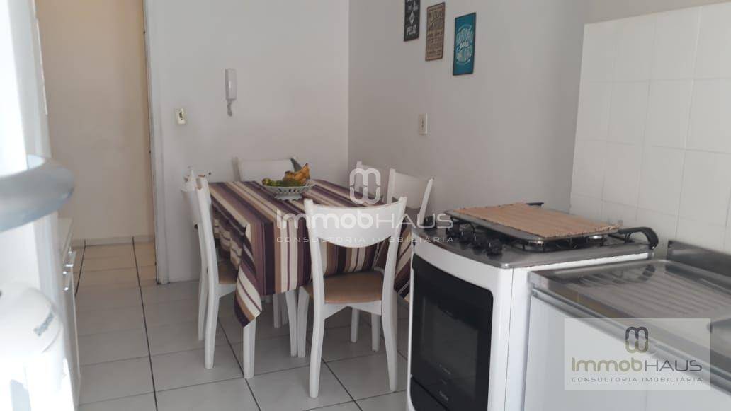 Apartamento à venda com 2 quartos, 80m² - Foto 6