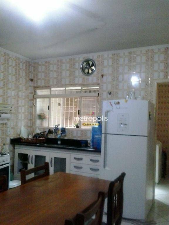 Sobrado à venda com 2 quartos, 220m² - Foto 3