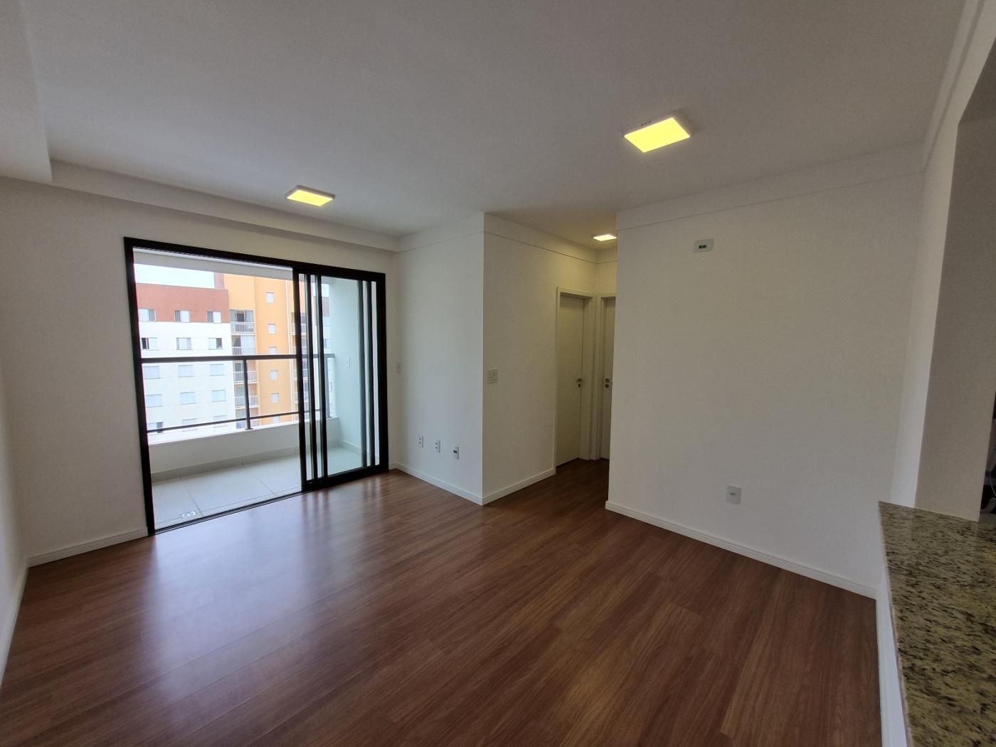 Apartamento à venda com 2 quartos, 67m² - Foto 11