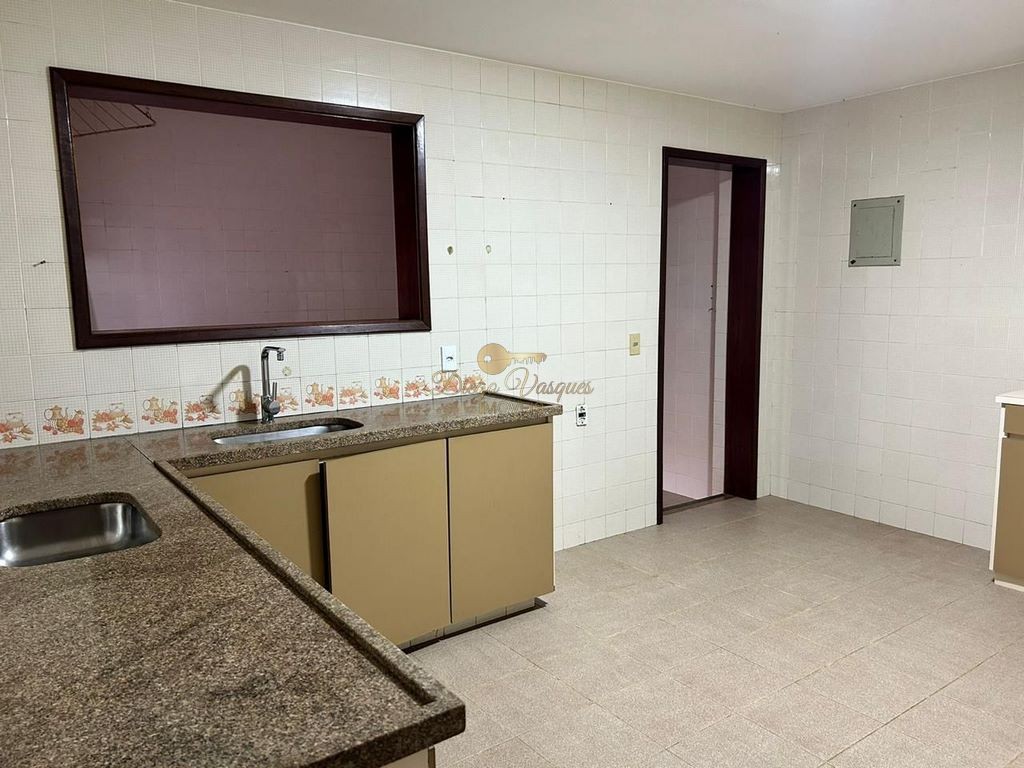 Casa de Condomínio à venda com 4 quartos, 350m² - Foto 25