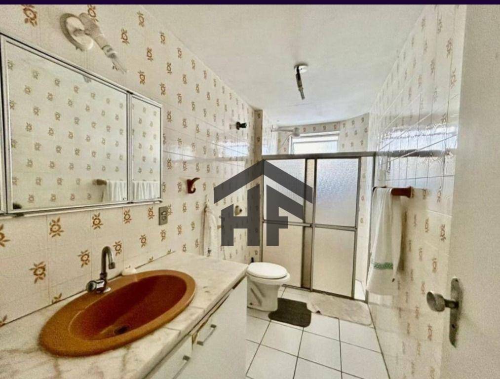 Apartamento à venda com 4 quartos, 240m² - Foto 13