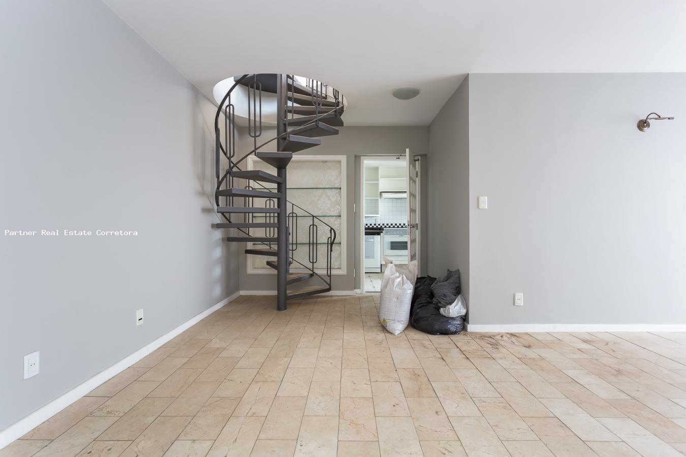 Cobertura à venda com 3 quartos, 249m² - Foto 10