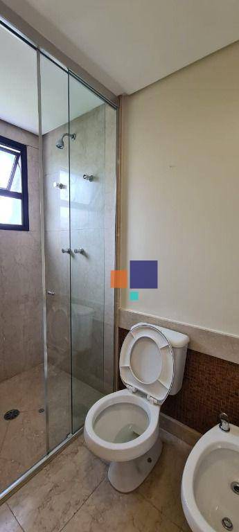 Apartamento para alugar com 4 quartos, 370m² - Foto 11