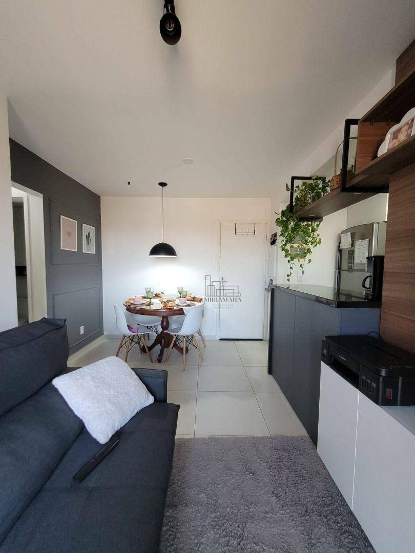 Apartamento à venda com 2 quartos, 51m² - Foto 2