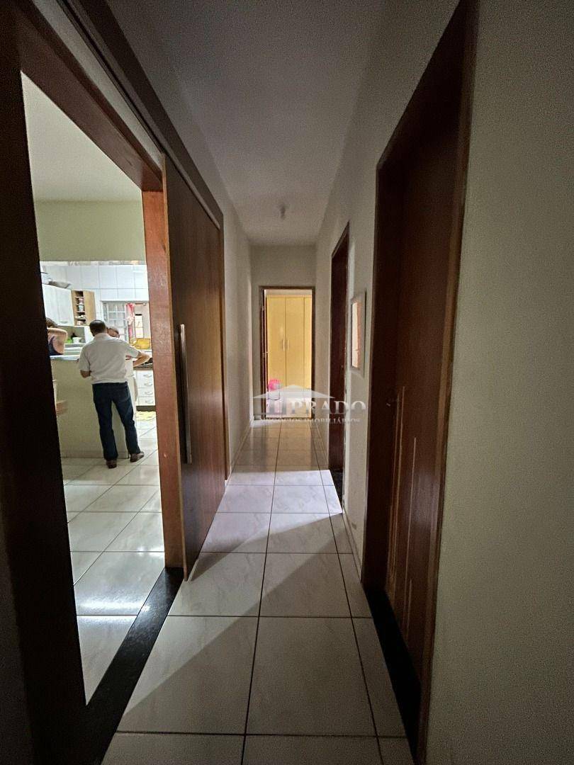 Casa à venda com 3 quartos, 185m² - Foto 7