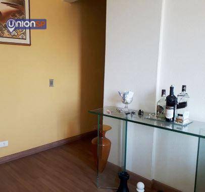 Apartamento à venda com 2 quartos, 66m² - Foto 3