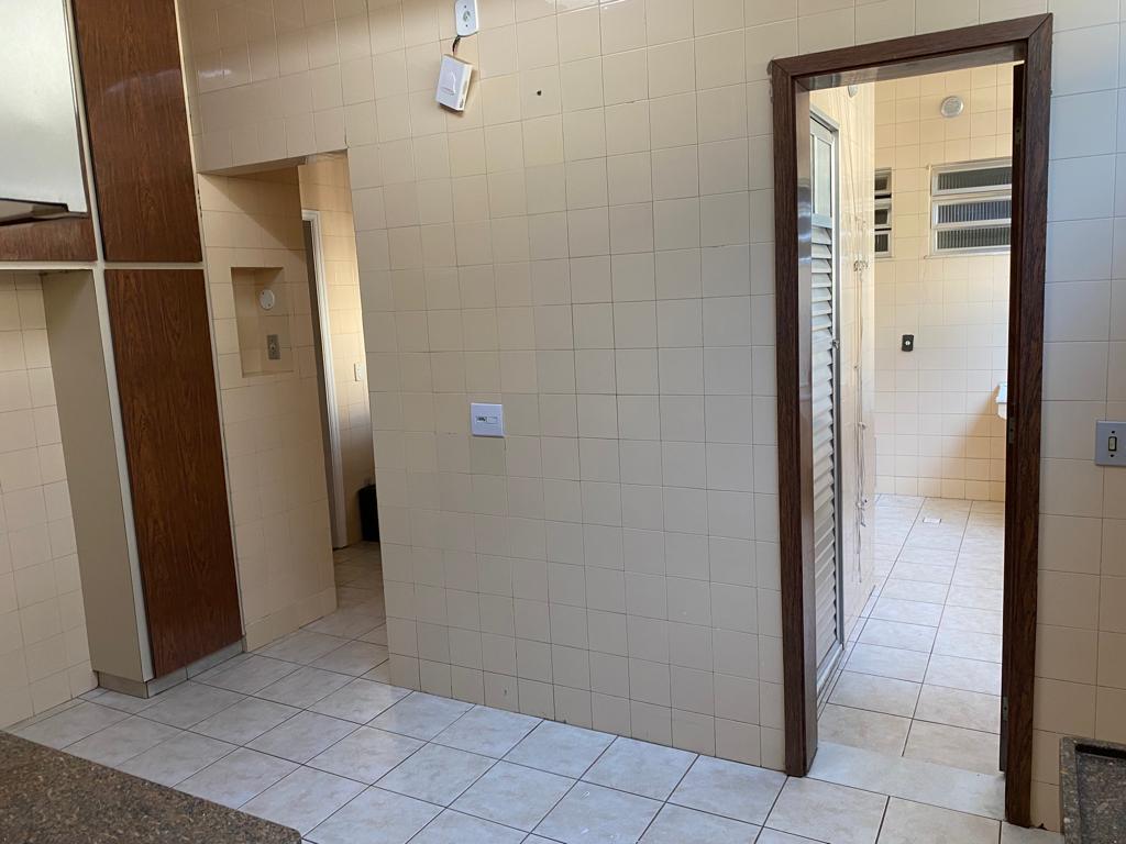 Apartamento à venda com 4 quartos, 140m² - Foto 21