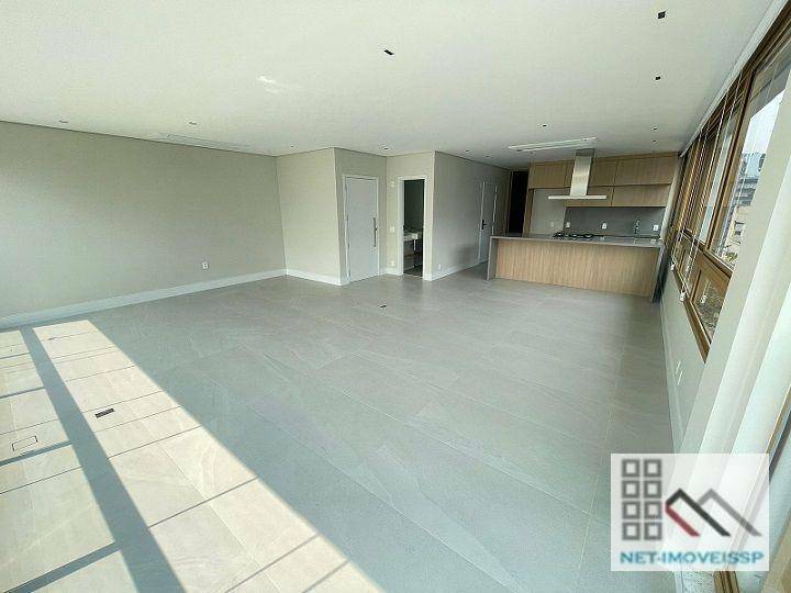 Apartamento para alugar com 3 quartos, 147m² - Foto 41