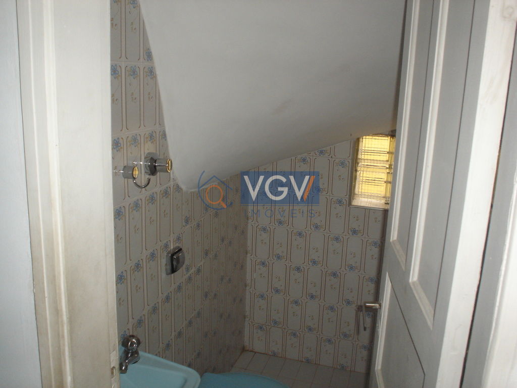 Casa à venda e aluguel com 2 quartos, 130m² - Foto 12