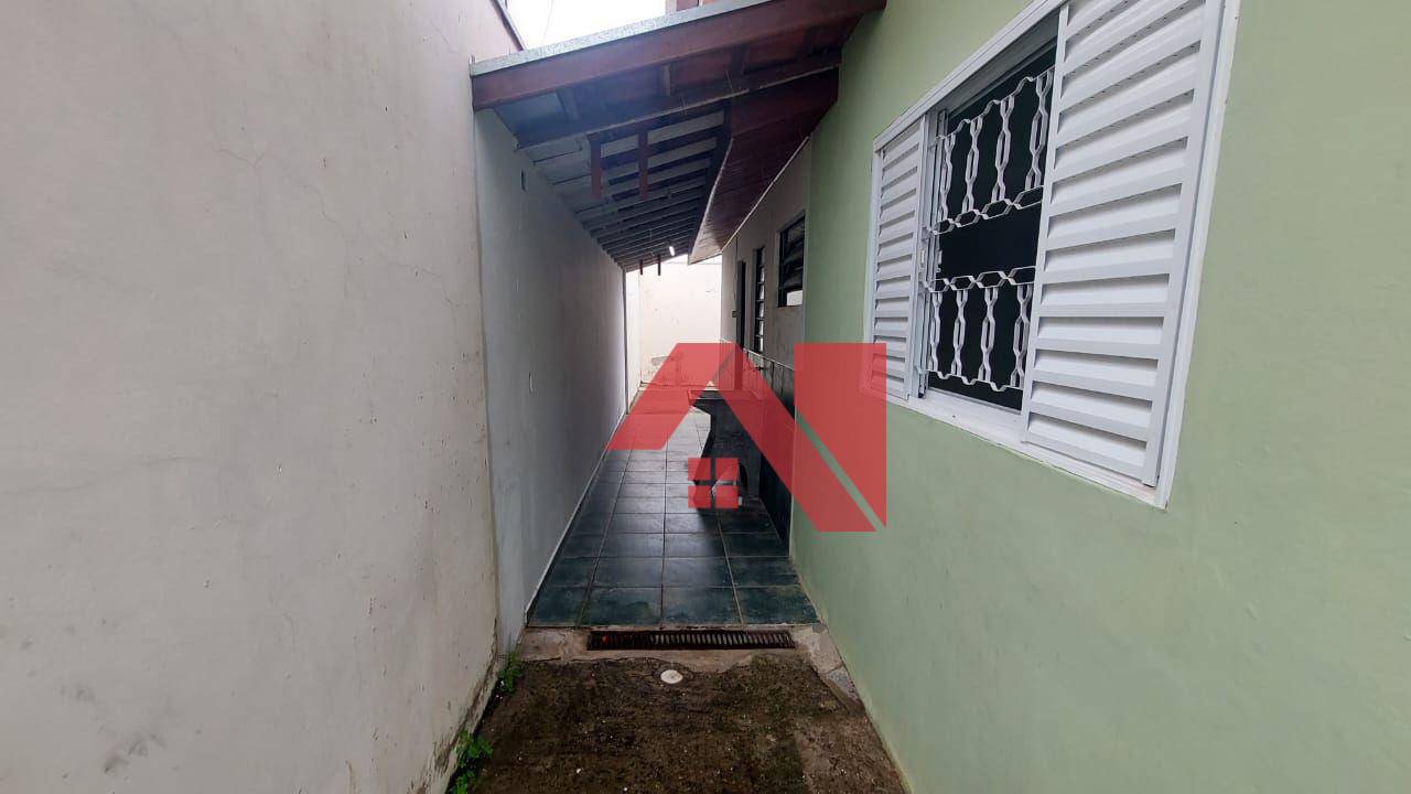 Casa à venda com 3 quartos, 100m² - Foto 17