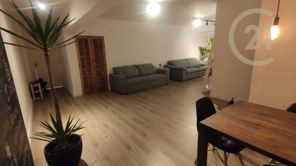 Apartamento à venda com 3 quartos, 115m² - Foto 4