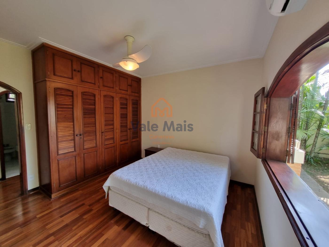 Casa para alugar com 4 quartos, 1230m² - Foto 7