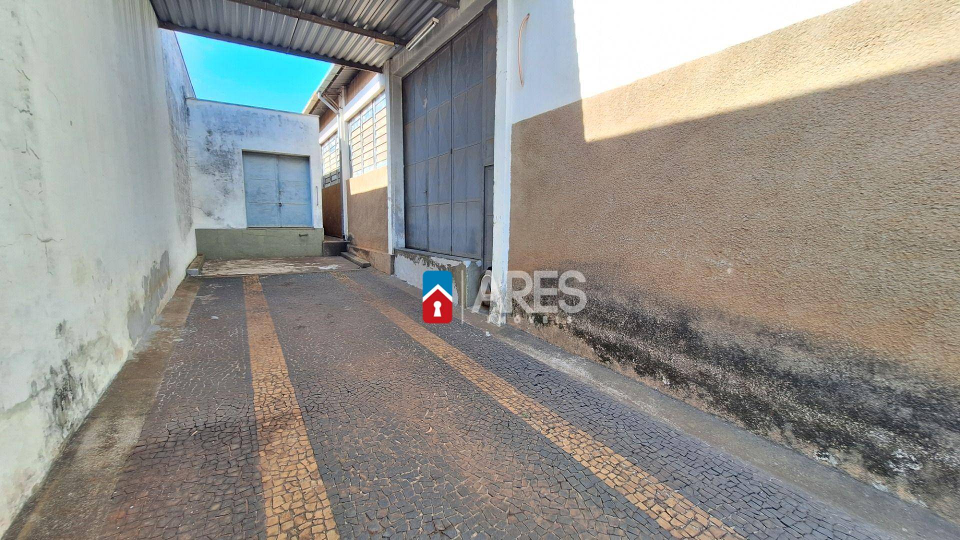 Depósito-Galpão, 930 m² - Foto 2