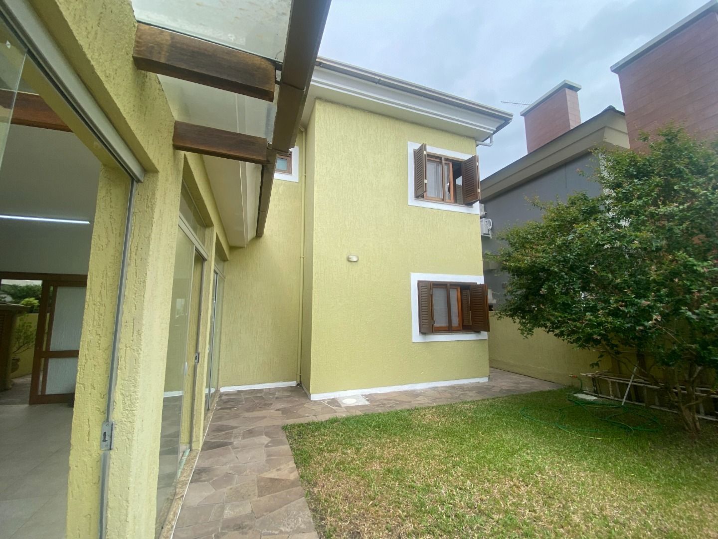 Casa de Condomínio à venda com 4 quartos, 300m² - Foto 13