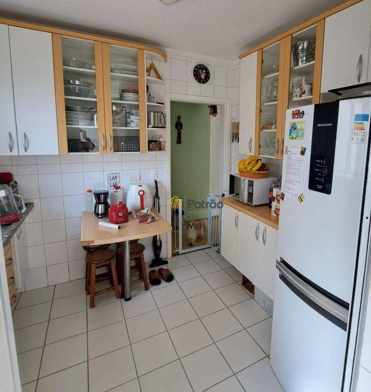 Apartamento à venda com 3 quartos, 85m² - Foto 7