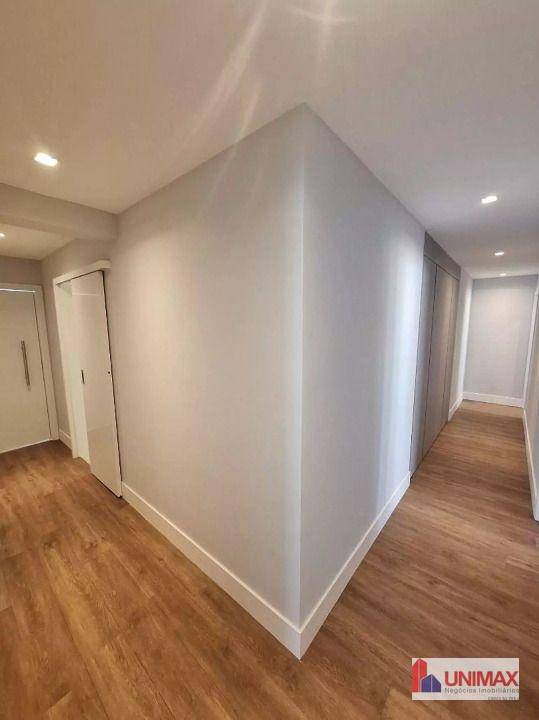 Apartamento para alugar com 3 quartos, 338m² - Foto 13