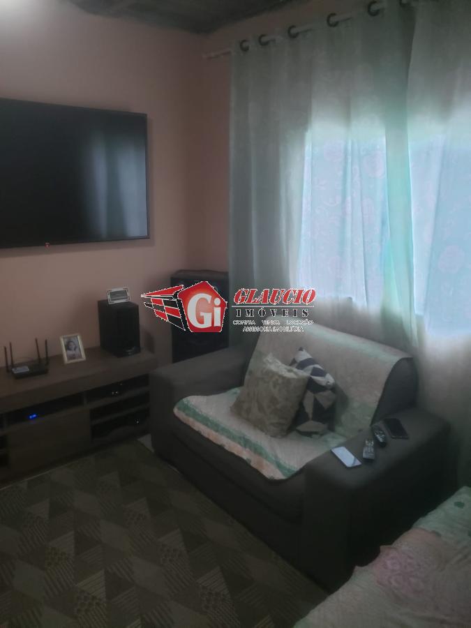 Sobrado à venda com 3 quartos, 125m² - Foto 1