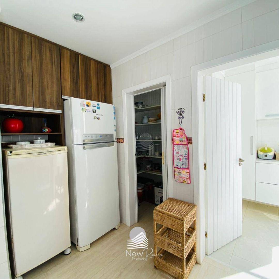 Casa de Condomínio para alugar com 5 quartos, 340m² - Foto 45