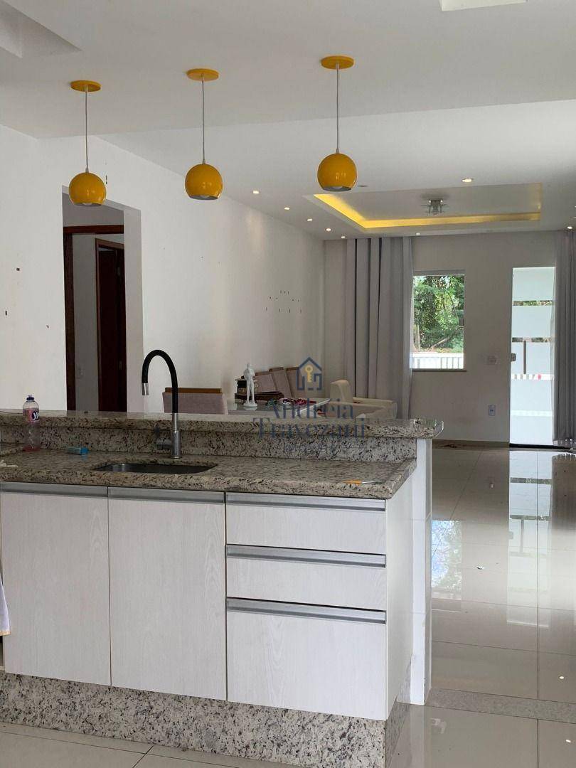 Casa à venda com 3 quartos, 105m² - Foto 17