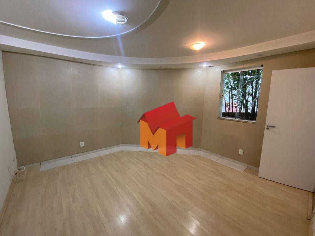 Casa à venda com 3 quartos, 354m² - Foto 8