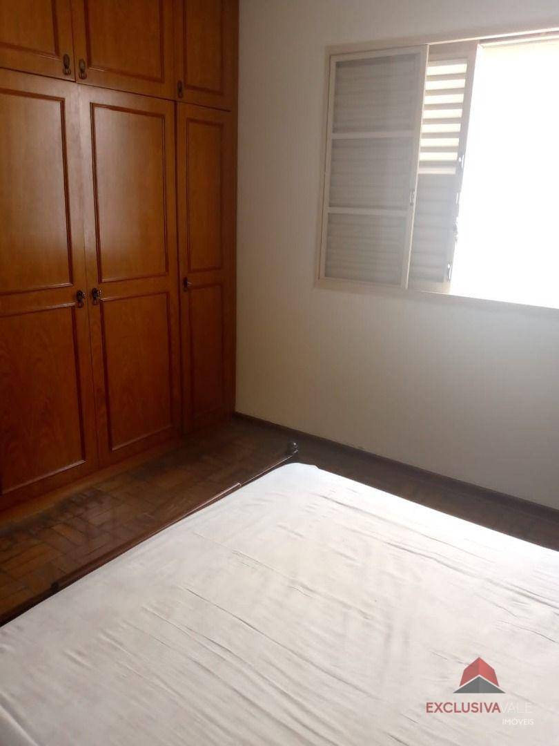 Casa à venda com 4 quartos, 150m² - Foto 4