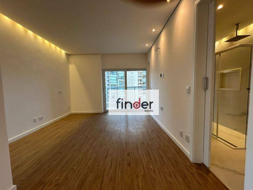 Apartamento à venda com 3 quartos, 200m² - Foto 7