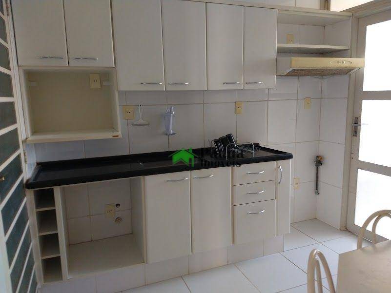 Apartamento à venda com 2 quartos, 70m² - Foto 18