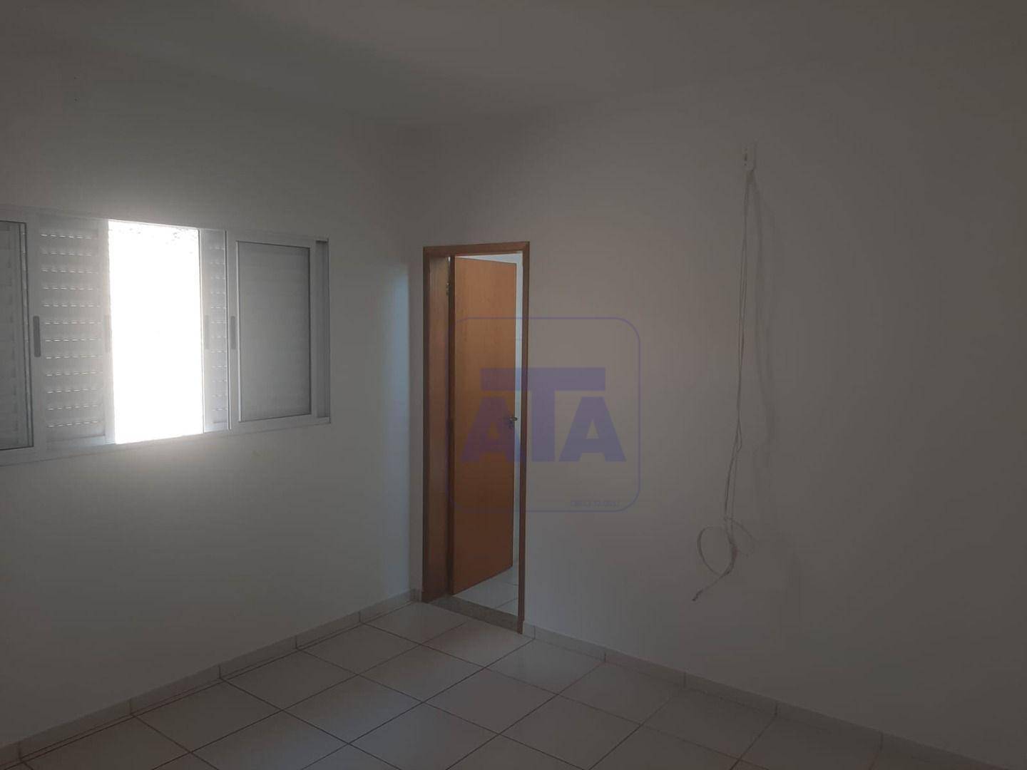 Casa para alugar com 2 quartos, 90m² - Foto 5