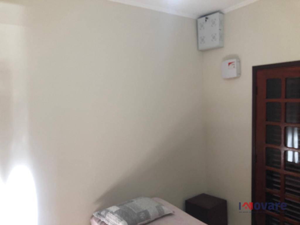 Sobrado à venda com 3 quartos, 240m² - Foto 17