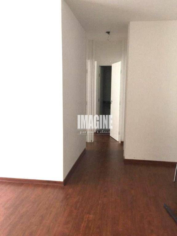 Apartamento à venda com 2 quartos, 60m² - Foto 5