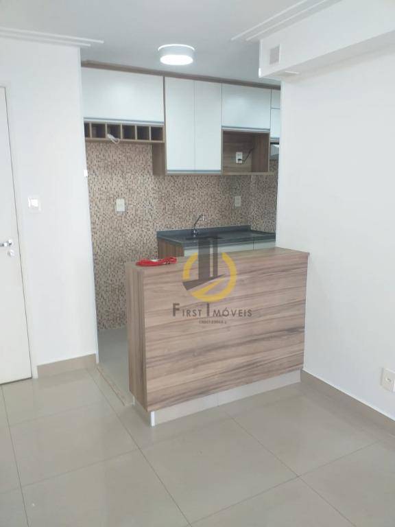 Apartamento para alugar com 1 quarto, 40m² - Foto 1
