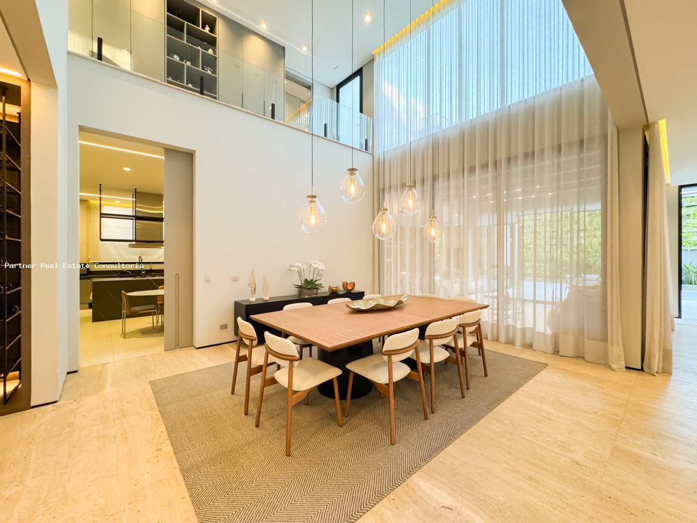 Casa de Condomínio à venda com 5 quartos, 1012m² - Foto 2
