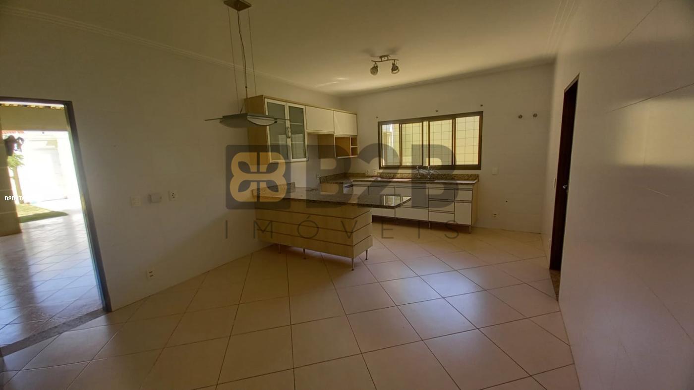 Casa à venda com 3 quartos, 260m² - Foto 8