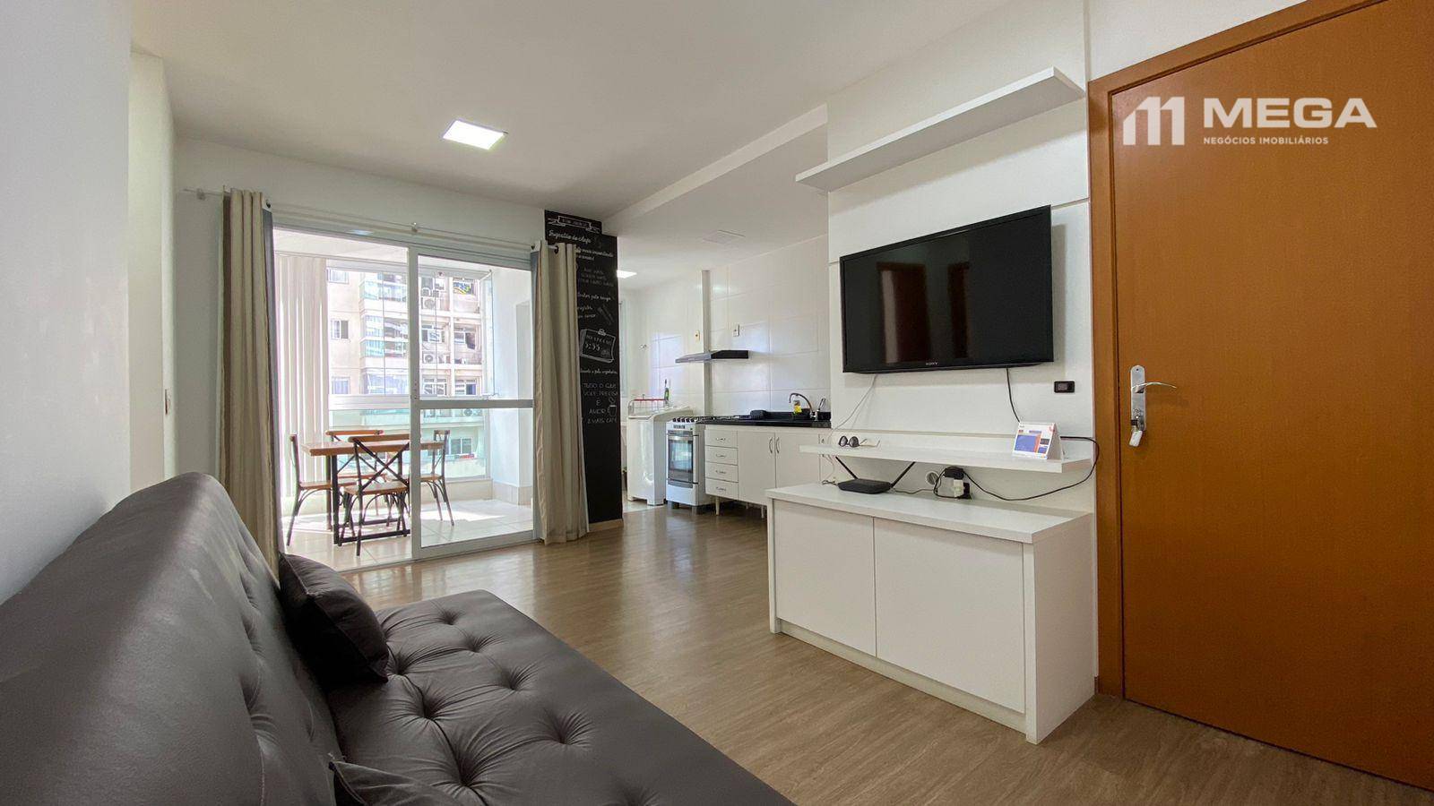 Apartamento à venda com 2 quartos, 62m² - Foto 1